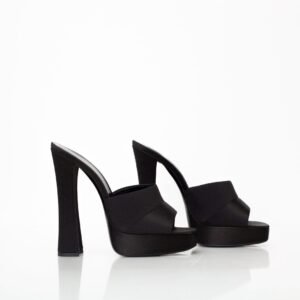 Sandália Saint Laurent Boogie