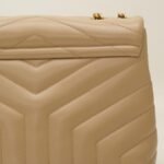 Bolsas . Bolsa Saint Laurent Lou Lou Small — Desapeguei foto 8