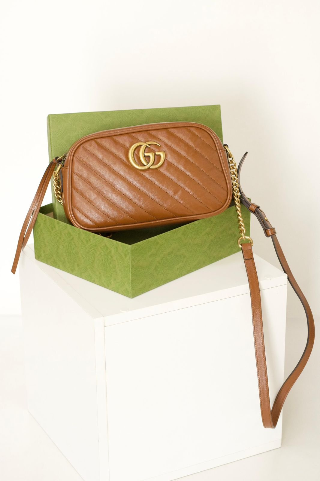Bolsas . Bolsa Gucci Marmont Caramelo — Desapeguei foto 1