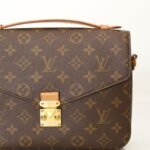 Bolsas . Bolsa Louis Vuitton Pochette Métis — Desapeguei foto 6