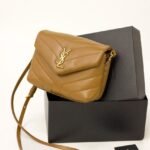 Bolsas . Bolsa Saint Laurent Lou Lou Toy — Desapeguei foto 2