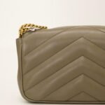 Bolsas . Bolsa Saint Laurent Loulou Small — Desapeguei foto 7